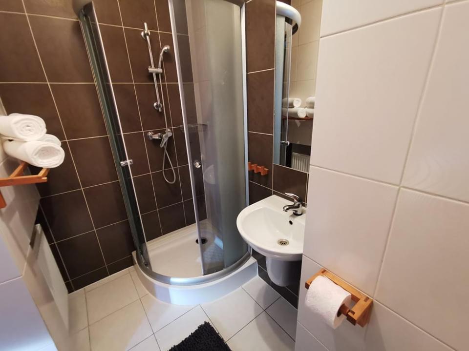 Dobry Klimat Uniejow Eksteriør bilde